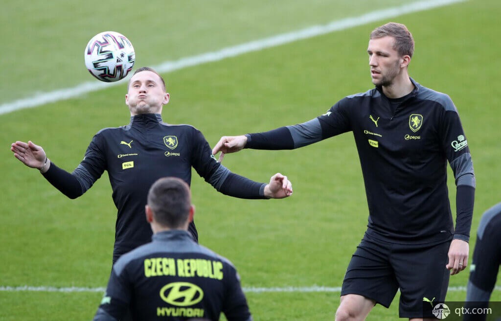 一颗新星正 一颗新星正